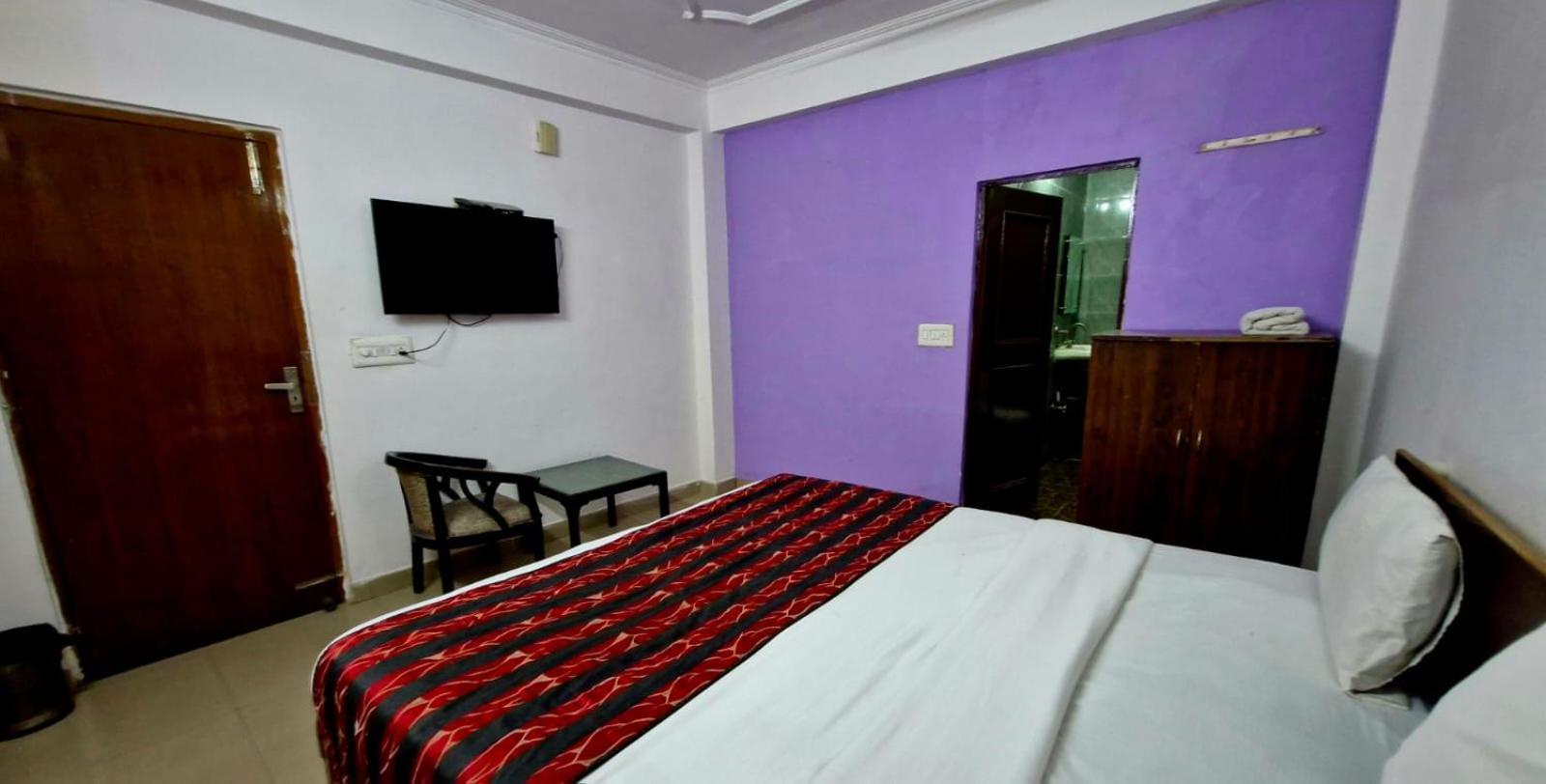 Atlas Near Igi Airport T3 New Delhi